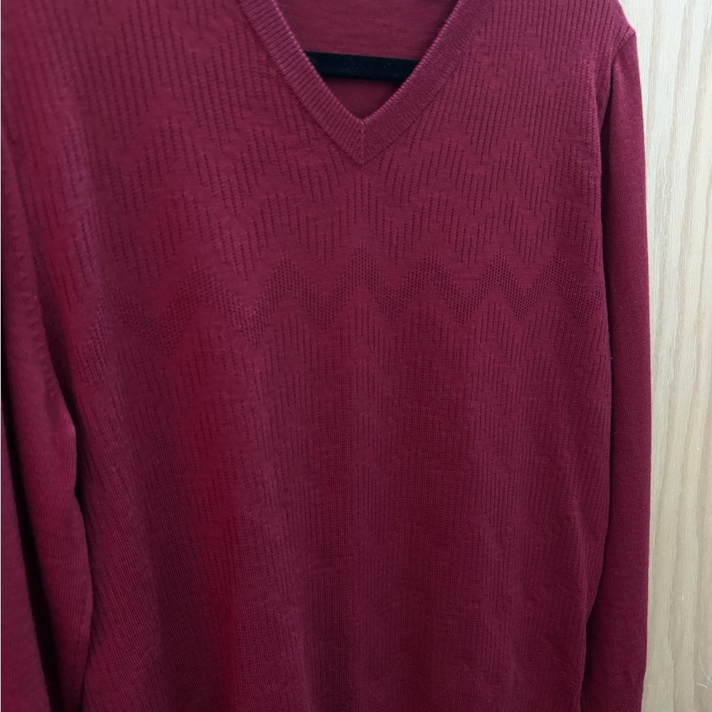 Hugo Boss Men’s V-Neck Wool Sweater in Rich Red - Picture 2 of 7